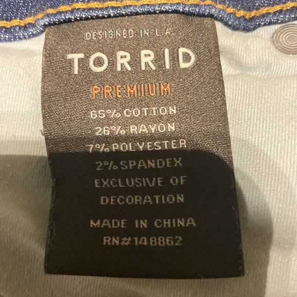 Torrid skinny jeans - great shape! - Picture 5 of 5